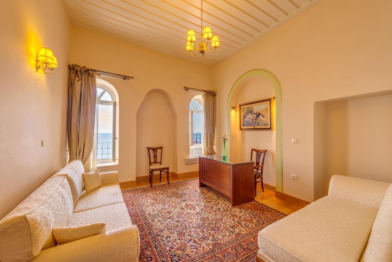 Apollonion Palace Ермополи Екстериор снимка